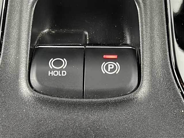 トヨタ カローラツーリング ハイブリッド ダブルバイビー 宮城県 2021(令3)年 6.8万km ホワイトパールクリスタルシャイン 禁煙車/トヨタセーフティーセンス/・プリクラッシュセーフティーシステム/・パーキングサポートブレーキ/・リアクロストラフィックアラート/・ロードサインアシスト/・レーダークルーズコントロール/・オートマチックハイビーム/ブラインドスポットモニター/純正9インチディスプレイオーディオ/（BT.CD.DVD.Applecarplay.AndroidAuto）/バックカメラ/フルセグテレビ/ビルトインETC/前後ドライブレコーダー/前席シートヒーター/ハーフレザーシート/ステアリングヒーター/電動パーキングブレーキ/AUTOHOLD/革巻きステアリング/ステアリングスイッチ/プッシュスタート/スマートキー/純正フロアマット/LEDヘッドライト/純正17インチアルミホイール/横滑り防止機能/アイドリングストップ/クリアランスソナー