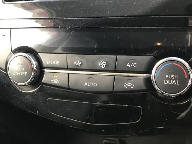 日産 エクストレイル 20Xi 富山県 2020(令2)年 8.2万km ブリリアントホワイトパール 4WD/純正ナビ/フルセグTV/Bluetooth/全周囲カメラ/ドライブレコーダー/デジタルインナーミラー/プロパイロット/エマージェンシーブレーキ/コーナーセンサー/レーンキープアシスト/レーダークルーズコントロール/パワーシート/電動リアゲート/シートヒーター/ETC