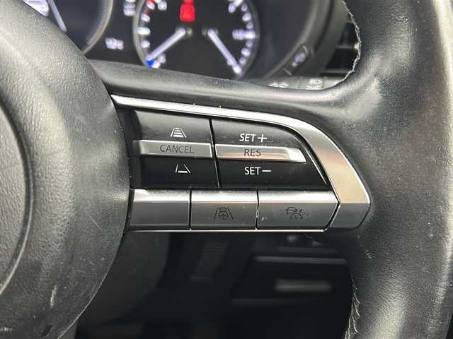 マツダ マツダ３セダン 宮城県 2019(令1)年 6.4万km ジェットブラックマイカ 禁煙車/i-ACTIVSENSE/・スマートブレーキサポート/・ブラインドスポットモニター/・アダプティブLEDヘッドライト/・クルージング＆トラフィックサポート/・マツダレーダークルーズコントロール/・レーンキープアシストシステム/・アイストップ/・トラクションコントロールシステム/ヘッドアップディスプレイ/マツダコネクトナビ/（BT.AM.FM.CD.DVD.USB.HDMI）/全周囲カメラ/フルセグテレビ/電動パーキングブレーキ/AUTOHOLD/ETC/前席シートヒーター/運転席パワーシート/シートメモリー/ステアリングヒーター/パドルシフト/革巻きステアリング/ステアリングスイッチ/プッシュスタート/スマートキー/純正18インチアルミホイール/LEDヘッドライト