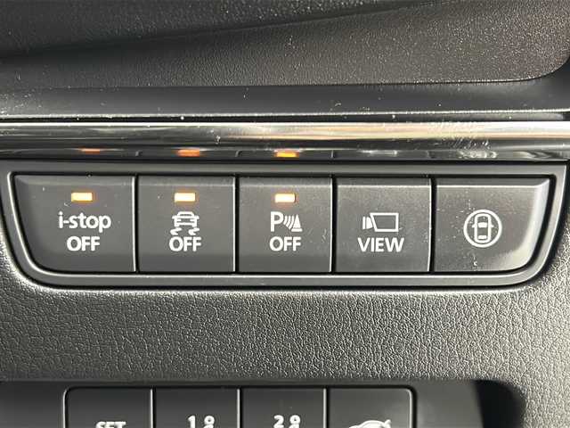 マツダ マツダ３セダン 宮城県 2019(令1)年 6.4万km ジェットブラックマイカ 禁煙車/i-ACTIVSENSE/・スマートブレーキサポート/・ブラインドスポットモニター/・アダプティブLEDヘッドライト/・クルージング＆トラフィックサポート/・マツダレーダークルーズコントロール/・レーンキープアシストシステム/・アイストップ/・トラクションコントロールシステム/ヘッドアップディスプレイ/マツダコネクトナビ/（BT.AM.FM.CD.DVD.USB.HDMI）/全周囲カメラ/フルセグテレビ/電動パーキングブレーキ/AUTOHOLD/ETC/前席シートヒーター/運転席パワーシート/シートメモリー/ステアリングヒーター/パドルシフト/革巻きステアリング/ステアリングスイッチ/プッシュスタート/スマートキー/純正18インチアルミホイール/LEDヘッドライト