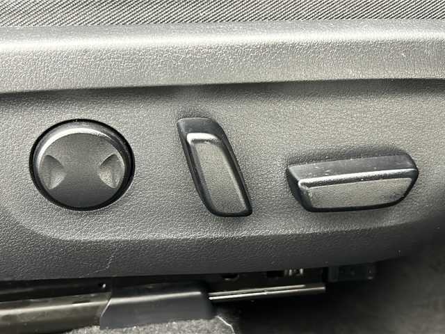 マツダ マツダ３セダン 宮城県 2019(令1)年 6.4万km ジェットブラックマイカ 禁煙車/i-ACTIVSENSE/・スマートブレーキサポート/・ブラインドスポットモニター/・アダプティブLEDヘッドライト/・クルージング＆トラフィックサポート/・マツダレーダークルーズコントロール/・レーンキープアシストシステム/・アイストップ/・トラクションコントロールシステム/ヘッドアップディスプレイ/マツダコネクトナビ/（BT.AM.FM.CD.DVD.USB.HDMI）/全周囲カメラ/フルセグテレビ/電動パーキングブレーキ/AUTOHOLD/ETC/前席シートヒーター/運転席パワーシート/シートメモリー/ステアリングヒーター/パドルシフト/革巻きステアリング/ステアリングスイッチ/プッシュスタート/スマートキー/純正18インチアルミホイール/LEDヘッドライト