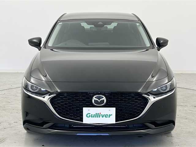 マツダ マツダ３セダン 宮城県 2019(令1)年 6.4万km ジェットブラックマイカ 禁煙車/i-ACTIVSENSE/・スマートブレーキサポート/・ブラインドスポットモニター/・アダプティブLEDヘッドライト/・クルージング＆トラフィックサポート/・マツダレーダークルーズコントロール/・レーンキープアシストシステム/・アイストップ/・トラクションコントロールシステム/ヘッドアップディスプレイ/マツダコネクトナビ/（BT.AM.FM.CD.DVD.USB.HDMI）/全周囲カメラ/フルセグテレビ/電動パーキングブレーキ/AUTOHOLD/ETC/前席シートヒーター/運転席パワーシート/シートメモリー/ステアリングヒーター/パドルシフト/革巻きステアリング/ステアリングスイッチ/プッシュスタート/スマートキー/純正18インチアルミホイール/LEDヘッドライト