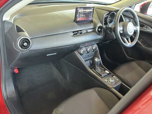 マツダ ＣＸ－３ 15S ツーリング 静岡県 2023(令5)年 2.1万km ソウルレッドクリスタルM 純正ナビ（FM AM aha Stitcher Bluetooth USB CD AUX DVD フルセグTV）/全方位カメラ/バックカメラ/ドライブレコーダー/MTモード付きAT/BSM/電動パーキング/オートホールド/ステアリングリモコン/前後コーナーセンサー/純正アルミホイール/W＋サイドエアバッグ/カーテンエアバッグ/LEDヘッドライト/スマートキー/スペアキー×１/プッシュスタート