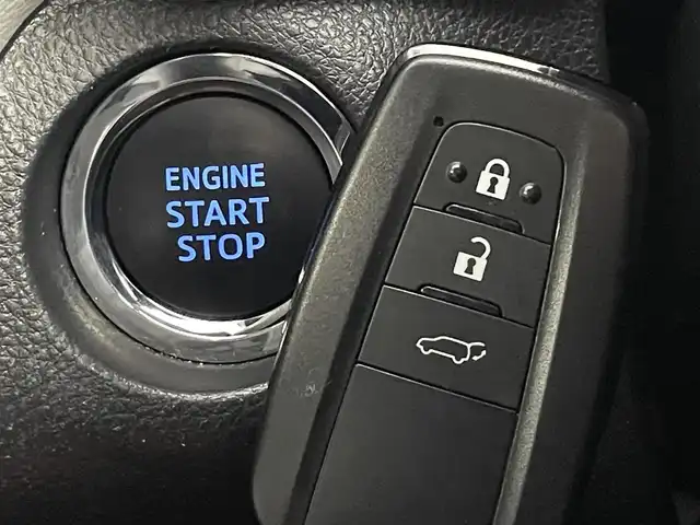 トヨタ ＲＡＶ４ G Zパッケージ 道央・札幌 2021(令3)年 3.8万km アティチュードブラックマイカ ・４ＷＤ/・アルパインナビ/・Bluetooth/CD/AM/FM/・前後ドライブレコーダー/・シートヒーター/・ステアリングヒーター/・オートマチックハイビーム/・レーンキープアシスト/・アダプティブクルーズコントロール/・ＭＴモード/・ＥＴＣ/・オートマチックハイビーム/・ダウンヒルアシスト/・パワーシート/・パワーバックドア/・インテリジェンスミラー/・衝突軽減センサー/・LEDヘッドライト/・LED室内灯