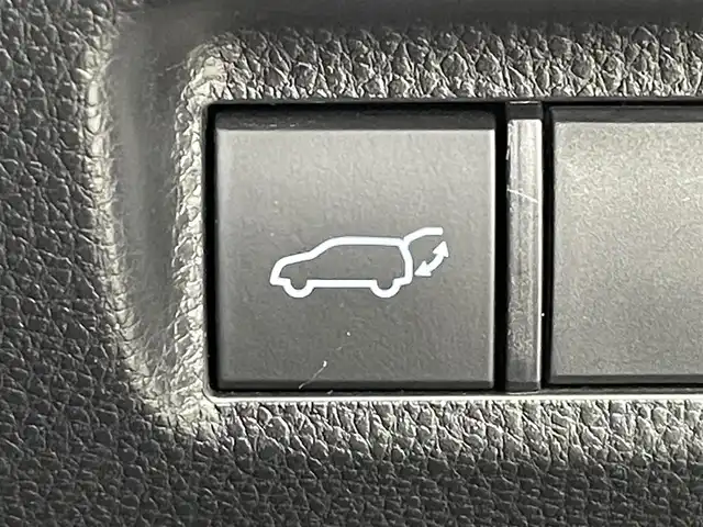 トヨタ ＲＡＶ４ G Zパッケージ 道央・札幌 2021(令3)年 3.8万km アティチュードブラックマイカ ・４ＷＤ/・アルパインナビ/・Bluetooth/CD/AM/FM/・前後ドライブレコーダー/・シートヒーター/・ステアリングヒーター/・オートマチックハイビーム/・レーンキープアシスト/・アダプティブクルーズコントロール/・ＭＴモード/・ＥＴＣ/・オートマチックハイビーム/・ダウンヒルアシスト/・パワーシート/・パワーバックドア/・インテリジェンスミラー/・衝突軽減センサー/・LEDヘッドライト/・LED室内灯