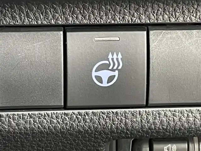 トヨタ ＲＡＶ４ G Zパッケージ 道央・札幌 2021(令3)年 3.8万km アティチュードブラックマイカ ・４ＷＤ/・アルパインナビ/・Bluetooth/CD/AM/FM/・前後ドライブレコーダー/・シートヒーター/・ステアリングヒーター/・オートマチックハイビーム/・レーンキープアシスト/・アダプティブクルーズコントロール/・ＭＴモード/・ＥＴＣ/・オートマチックハイビーム/・ダウンヒルアシスト/・パワーシート/・パワーバックドア/・インテリジェンスミラー/・衝突軽減センサー/・LEDヘッドライト/・LED室内灯