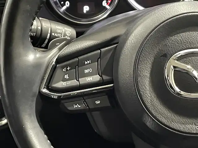 マツダ ＣＸ－５ XD Lパッケージ 道央・札幌 2021(令3)年 7.6万km マシーングレープレミアムM ・４WD/・衝突軽減ブレーキ/・全方位カメラ/・マツダコネクトナビ/　USB＆BT＆TV/・バックカメラ/・フロントカメラ/・サイドカメラ/・ブラインドスポットモニター/・ヘッドアップディスプレイ/・レザーシート/・パワーシート/・コーナーセンサー/・ステアリングヒーター/・シートヒーター/・フォグランプ/・レーダークルーズコントロール/・ヒルスタートアシスト/・レーンキープアシスト/・ETC2.0/・ヘッドライトウォッシャー/・パドルシフト/・電動リアゲート/・i stop/・ドライビングポジションメモリー/・オートリトラミラー/・LEDヘッドライト/・純正フロアマット