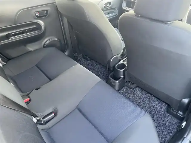 トヨタ アクア S 愛知県 2015(平27)年 7.3万km ブラックマイカ モデリスタエアロ　/社外ナビ　/フルセグＴＶ　/Ｂｌｕｅｔｏｏｔｈ　/ＥＴＣ　/純正フロアマット　/オートライト　/ＣＤ　/ＤＶＤ　/ＵＳＢ　/スマートキー　/社外アルミホイール