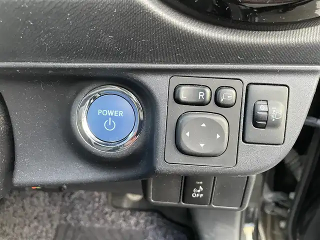 トヨタ アクア S 愛知県 2015(平27)年 7.3万km ブラックマイカ モデリスタエアロ　/社外ナビ　/フルセグＴＶ　/Ｂｌｕｅｔｏｏｔｈ　/ＥＴＣ　/純正フロアマット　/オートライト　/ＣＤ　/ＤＶＤ　/ＵＳＢ　/スマートキー　/社外アルミホイール