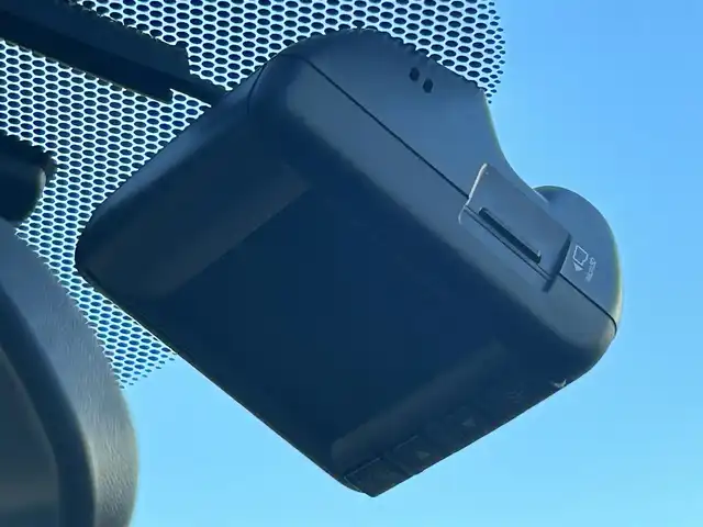 ホンダ フリード ハイブリット G ホンダセンシング 熊本県 2017(平29)年 6.1万km コバルトブルーパール 【DNクレーム無効】/純正SDナビ/フルセグTV/BT/AM/FM/DVD/バックカメラ/ホンダセンシング/・CMBS/・ACC/・先行発進/・路外逸脱抑制システム/レーンキープアシスト/標識認識システム/オートライト/クリアランスソナー/車両接近警告/ステアリングスイッチ/電動格納ミラー/・ウィンカーミラー/ドアバイザー/両側パワースライドドア/ドライブレコーダー/ビルトインETC/プッシュスタート/スマートキー