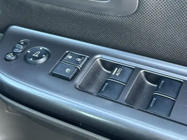 ホンダ フリード ハイブリット G ホンダセンシング 熊本県 2017(平29)年 6.1万km コバルトブルーパール 【DNクレーム無効】/純正SDナビ/フルセグTV/BT/AM/FM/DVD/バックカメラ/ホンダセンシング/・CMBS/・ACC/・先行発進/・路外逸脱抑制システム/レーンキープアシスト/標識認識システム/オートライト/クリアランスソナー/車両接近警告/ステアリングスイッチ/電動格納ミラー/・ウィンカーミラー/ドアバイザー/両側パワースライドドア/ドライブレコーダー/ビルトインETC/プッシュスタート/スマートキー