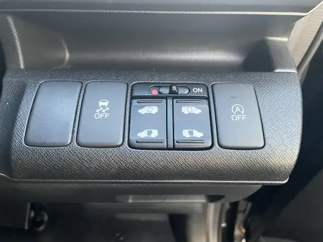 ホンダ ステップワゴン スパーダ Z クールスピリット 千葉県 2013(平25)年 9.5万km プレミアムスパークルブラックパール (株)IDOMが運営する【じしゃロン八千代店】の自社ローン対象車両になります。こちらは現金またはオートローンご利用時の価格です。自社ローンご希望の方は別途その旨お申付け下さい。/純正ナビ（VXM-135VFNi）/ビルトインETC/バックカメラ/クルーズコントロール/ステアリングリモコン/パドルシフト/両側パワースライドドア/純正アルミホイール/ドアバイザー/ウインカーミラー/フォグランプ/オートライト