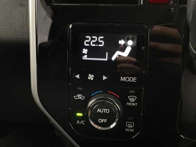 ダイハツ トール カスタムG リミテッド SAⅢ 千葉県 2019(令1)年 4.3万km レーザーブルークリスタルシャイン 純正メモリナビ/(フルセグTV/BT/CD/DVD/FM/AM)/全周囲カメラ/ナビ連動ドライブレコーダー前後/衝突被害軽減システム/車線逸脱警報/クルーズコントロール/両側パワースライドドア/横滑り防止装置/ビルトインETC/アイドリングストップ/LEDヘッドライト/フォグランプ/オートライト/ウィンカーミラー/電動格納ミラー/純正14インチAW/シートヒーター/シートリフター/プッシュスタート/スマートキー/フロアマット