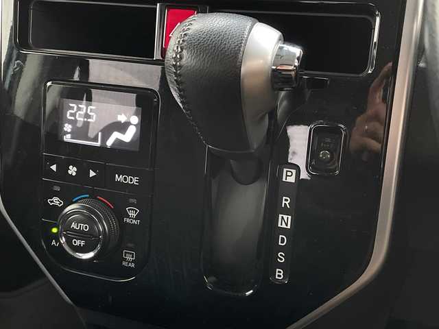 ダイハツ トール カスタムG リミテッド SAⅢ 千葉県 2019(令1)年 4.3万km レーザーブルークリスタルシャイン 純正メモリナビ/(フルセグTV/BT/CD/DVD/FM/AM)/全周囲カメラ/ナビ連動ドライブレコーダー前後/衝突被害軽減システム/車線逸脱警報/クルーズコントロール/両側パワースライドドア/横滑り防止装置/ビルトインETC/アイドリングストップ/LEDヘッドライト/フォグランプ/オートライト/ウィンカーミラー/電動格納ミラー/純正14インチAW/シートヒーター/シートリフター/プッシュスタート/スマートキー/フロアマット