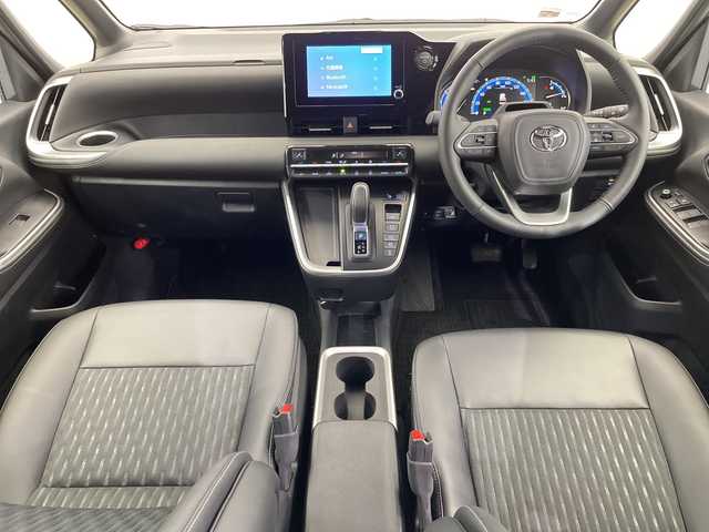 トヨタ ノア ハイブリッド S－Z 栃木県 2025(令7)年 0.3万km ホワイトパールクリスタルシャイン 純正ディスプレイオーディオ/（Bluetooth/USB）/全方位カメラ/モデリスタフルエアロ/トヨタセーフティセンス/プラインドスポットモニター/前後コーナーセンサー/ビルトインETC/両側パワースライドドア/ハーフレザーシート/シートヒーター/オートライト/LEDヘッドライト/AC100V電源/スマートキー/プッシュスタート/革巻きステアリング/ウインカーミラー/電動格納ミラー/純正アルミホイール/純正フロアマット