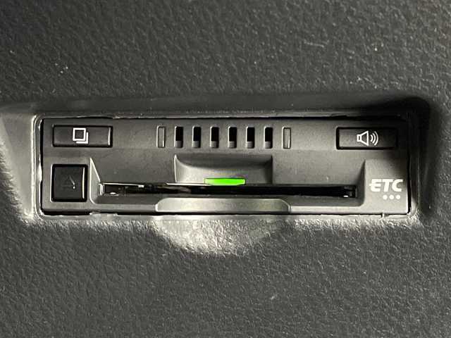 トヨタ Ｃ－ＨＲ S 岐阜県 2021(令3)年 2.9万km オキサイドブロンズM 純正ディスプレイオーディオ/ナビ/AM FM/USB/Miracast/Bluetooth /パノラミックビューモニター/ステアリングリモコン/LEDヘッドライト/オートライト/オートハイビーム/ヘッドライトレベライザー/純正前方ドライブレコーダー/純正ビルトインETC/トヨタセーフティセンス/レーダークルーズコントロール/車線はみ出し警報/車線維持支援機能/ふらつき検知機能/横滑り防止装置/コーナーセンサー/衝突被害軽減機能/先行車発信告知機能/速度標識認識機能