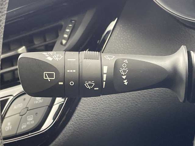 トヨタ Ｃ－ＨＲ S 岐阜県 2021(令3)年 2.9万km オキサイドブロンズM 純正ディスプレイオーディオ/ナビ/AM FM/USB/Miracast/Bluetooth /パノラミックビューモニター/ステアリングリモコン/LEDヘッドライト/オートライト/オートハイビーム/ヘッドライトレベライザー/純正前方ドライブレコーダー/純正ビルトインETC/トヨタセーフティセンス/レーダークルーズコントロール/車線はみ出し警報/車線維持支援機能/ふらつき検知機能/横滑り防止装置/コーナーセンサー/衝突被害軽減機能/先行車発信告知機能/速度標識認識機能