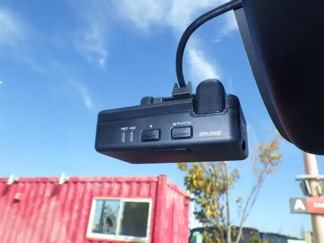 ホンダ フリード ハイブリット e:HEV AIR EX 千葉県 2024(令6)年 0.8万km フィヨルドミストパール ホンダセンシング/・衝突軽減ブレーキ（CMBS）/・車線維持支援システム（LKAS）/・アダプティブクルーズコントロール（ACC）/・誤発進抑制機能/・後方誤発進抑制機能/・ブラインドスポットインフォメーション/両側パワースライドドア/ハーフレザーシート/前席シートヒーター/11.4インチホンダコネクトナビ/地デジTV/【DVD/CD再生機能　Bluetooth接続】/マルチビューカメラシステム/ドライブレコーダー（前後撮影）【DRH-254SF】/ステアリングスイッチ/ETC（2.0）/LEDヘッドライト/ウインカーミラー/コーナーセンサー/純正15インチアルミホイル/サイド/カーテンエアバッグ/Honda スマートキー