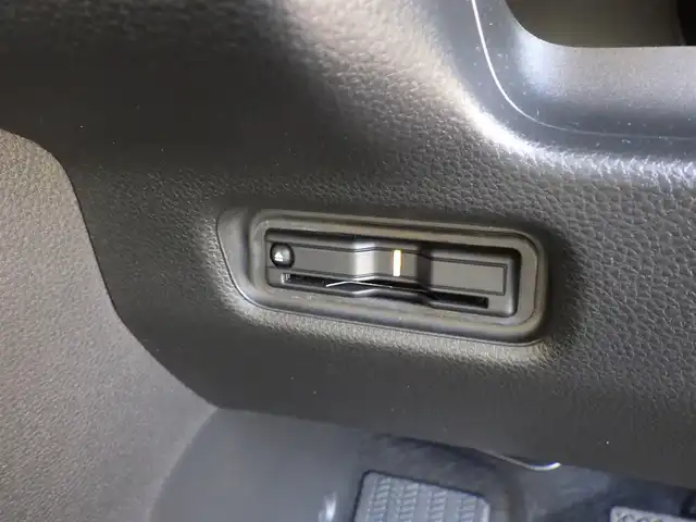 ホンダ フリード ハイブリット e:HEV AIR EX 千葉県 2024(令6)年 0.8万km フィヨルドミストパール ホンダセンシング/・衝突軽減ブレーキ（CMBS）/・車線維持支援システム（LKAS）/・アダプティブクルーズコントロール（ACC）/・誤発進抑制機能/・後方誤発進抑制機能/・ブラインドスポットインフォメーション/両側パワースライドドア/ハーフレザーシート/前席シートヒーター/11.4インチホンダコネクトナビ/地デジTV/【DVD/CD再生機能　Bluetooth接続】/マルチビューカメラシステム/ドライブレコーダー（前後撮影）【DRH-254SF】/ステアリングスイッチ/ETC（2.0）/LEDヘッドライト/ウインカーミラー/コーナーセンサー/純正15インチアルミホイル/サイド/カーテンエアバッグ/Honda スマートキー