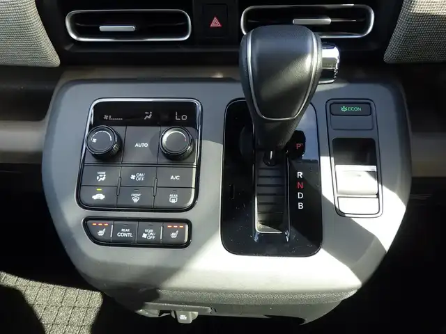 ホンダ フリード ハイブリット e:HEV AIR EX 千葉県 2024(令6)年 0.8万km フィヨルドミストパール ホンダセンシング/・衝突軽減ブレーキ（CMBS）/・車線維持支援システム（LKAS）/・アダプティブクルーズコントロール（ACC）/・誤発進抑制機能/・後方誤発進抑制機能/・ブラインドスポットインフォメーション/両側パワースライドドア/ハーフレザーシート/前席シートヒーター/11.4インチホンダコネクトナビ/地デジTV/【DVD/CD再生機能　Bluetooth接続】/マルチビューカメラシステム/ドライブレコーダー（前後撮影）【DRH-254SF】/ステアリングスイッチ/ETC（2.0）/LEDヘッドライト/ウインカーミラー/コーナーセンサー/純正15インチアルミホイル/サイド/カーテンエアバッグ/Honda スマートキー