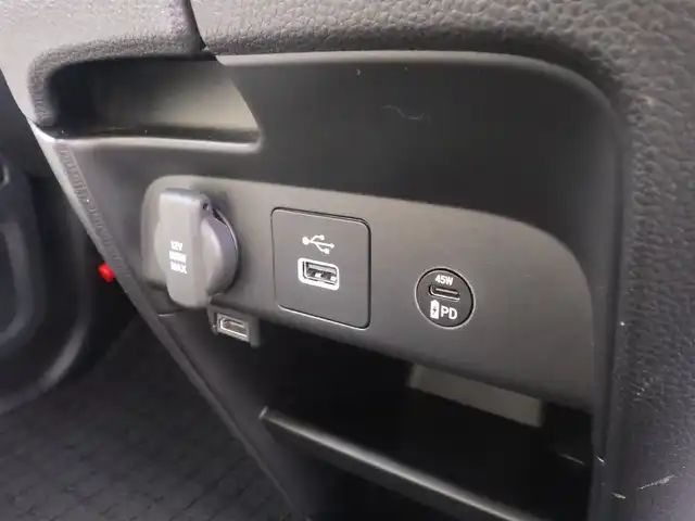 ホンダ フリード ハイブリット e:HEV AIR EX 千葉県 2024(令6)年 0.8万km フィヨルドミストパール ホンダセンシング/・衝突軽減ブレーキ（CMBS）/・車線維持支援システム（LKAS）/・アダプティブクルーズコントロール（ACC）/・誤発進抑制機能/・後方誤発進抑制機能/・ブラインドスポットインフォメーション/両側パワースライドドア/ハーフレザーシート/前席シートヒーター/11.4インチホンダコネクトナビ/地デジTV/【DVD/CD再生機能　Bluetooth接続】/マルチビューカメラシステム/ドライブレコーダー（前後撮影）【DRH-254SF】/ステアリングスイッチ/ETC（2.0）/LEDヘッドライト/ウインカーミラー/コーナーセンサー/純正15インチアルミホイル/サイド/カーテンエアバッグ/Honda スマートキー