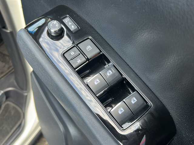 トヨタ ヴェルファイア Z 広島県 2018(平30)年 8.2万km ホワイトパールクリスタルシャイン 禁煙/純正9インチナビ/CD/DVD/DTV/Bluetooth/バックカメラ/純正フリップダウンモニター/F/S/Rエアロ/レーダークルーズコントロール/両側パワースライドドア/LDA/LEDオートライト/オートマチックハイビーム/クリアランスソナー/ビルトインETC/ドライブレコーダー/スマートキー/プッシュスタート/フロアマット/純正ドアバイザー/純正アルミホイール