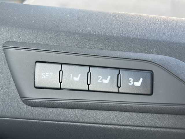 トヨタ アルファード S Cパッケージ 愛媛県 2019(令1)年 4.5万km ホワイトパールクリスタルシャイン 純正ナビ/Bluetooth/CD/DVD/USB/SD/フルセグ/ワンオーナー/ドライブレコーダー/純正フリップダウンモニター/両側パワースライドドア/パワーバックドア/ビルトインETC/純正フロアマット/純正18インチAW/LEDヘッドライト/オートライト/スペアキー/スマートキー/保証書/取扱説明書