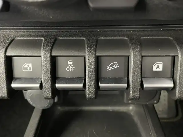 スズキ ジムニー シエラ JC 富山県 2020(令2)年 3.3万km ブルーイッシュブラックパール3 社外ナビ（AM/FM/DVD/BT/フルセグ）/バックカメラ/D/N席シートヒーター/衝突被害軽減システム/クルーズコントロール/レーンキープアシスト/純正アルミホイール/純正フロアマット/オートLEDライト/フォグライト/革巻きステアリング/ステアリングスイッチ/スマートキー