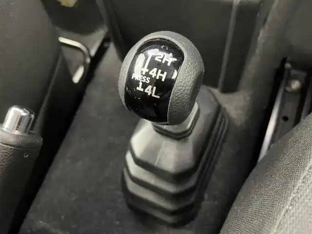 スズキ ジムニー シエラ JC 富山県 2020(令2)年 3.3万km ブルーイッシュブラックパール3 社外ナビ（AM/FM/DVD/BT/フルセグ）/バックカメラ/D/N席シートヒーター/衝突被害軽減システム/クルーズコントロール/レーンキープアシスト/純正アルミホイール/純正フロアマット/オートLEDライト/フォグライト/革巻きステアリング/ステアリングスイッチ/スマートキー