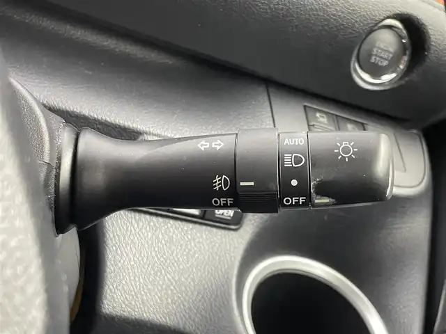 トヨタ シエンタ G クエロ 埼玉県 2019(令1)年 2万km ヴィンテージブラウンパールクリスタルシャイン 純正ナビ　パノラミックビューモニター　ＥＴＣ　前後ドライブレコーダー　セーフティセンス　ステアリングスイッチ　コーナーセンサー　プッシュスタート　スマートキー　オートハイビーム　ＬＥＤライト　地デジ