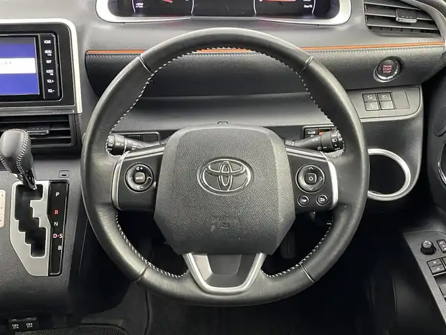 トヨタ シエンタ G クエロ 埼玉県 2019(令1)年 2万km ヴィンテージブラウンパールクリスタルシャイン 純正ナビ　パノラミックビューモニター　ＥＴＣ　前後ドライブレコーダー　セーフティセンス　ステアリングスイッチ　コーナーセンサー　プッシュスタート　スマートキー　オートハイビーム　ＬＥＤライト　地デジ