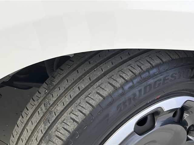 トヨタ シエンタ ハイブリッド Z 宮城県 2022(令4)年 2.4万km ホワイトパールクリスタルシャイン 禁煙車/4WD/両側パワースライドドア/Toyota Safety Sense	/・プリクラッシュセーフティ		/・レーントレーシングアシスト		/・レーダークルーズコントロール/・オートマチックハイビーム/・リヤクロストラフィックアラート/・パーキングサポートブレーキ/・クリアランスソナー/・ブラインドスポットモニター/純正ディスプレイオーディオ/・BT.USB.Miracast/バックカメラ/革巻きステアリング/ステアリングスイッチ/LEDヘッドライト/アイドリングストップ/横滑り防止機能/プッシュスタート/スマートキー/AC100V/ロールサンシェード/純正フロアマッド/純正15インチスチールホイール