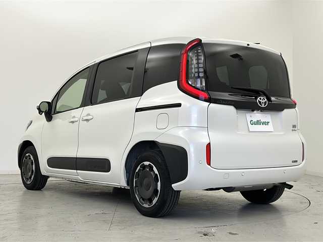 トヨタ シエンタ ハイブリッド Z 宮城県 2022(令4)年 2.4万km ホワイトパールクリスタルシャイン 禁煙車/4WD/両側パワースライドドア/Toyota Safety Sense	/・プリクラッシュセーフティ		/・レーントレーシングアシスト		/・レーダークルーズコントロール/・オートマチックハイビーム/・リヤクロストラフィックアラート/・パーキングサポートブレーキ/・クリアランスソナー/・ブラインドスポットモニター/純正ディスプレイオーディオ/・BT.USB.Miracast/バックカメラ/革巻きステアリング/ステアリングスイッチ/LEDヘッドライト/アイドリングストップ/横滑り防止機能/プッシュスタート/スマートキー/AC100V/ロールサンシェード/純正フロアマッド/純正15インチスチールホイール