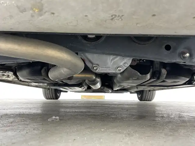 トヨタ ８６ GT 愛知県 2014(平26)年 4.2万km サテンホワイトパール 禁煙車/ワンオーナー/純正７インチナビ/（フルセグＴＶ/ＣＤ/ＤＶＤ/Ｂｌｕｅｔｏｏｔｈ/ＡＭ/ＦＭ）/バックカメラ/ＥＴＣ/パドルシフト/純正１７インチアルミホイール/スマートキー/プッシュスタート/ＨＩＤヘッドライト/フロントフォグランプ/純正フロアマット/横滑り防止装置/オートエアコン/電動格納ミラー