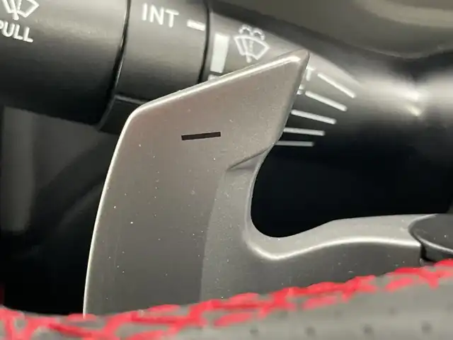 トヨタ ８６ GT 愛知県 2014(平26)年 4.2万km サテンホワイトパール 禁煙車/ワンオーナー/純正７インチナビ/（フルセグＴＶ/ＣＤ/ＤＶＤ/Ｂｌｕｅｔｏｏｔｈ/ＡＭ/ＦＭ）/バックカメラ/ＥＴＣ/パドルシフト/純正１７インチアルミホイール/スマートキー/プッシュスタート/ＨＩＤヘッドライト/フロントフォグランプ/純正フロアマット/横滑り防止装置/オートエアコン/電動格納ミラー