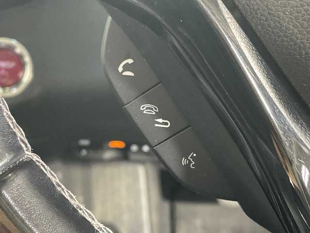 ホンダ ヴェゼル ハイブリッド Z ホンダセンシング 神奈川県 2017(平29)年 5.5万km クリスタルブラックパール 社外メモリナビ【NX617】/バックカメラ/Honda SENSING/レーダークルーズコントロール/シートヒーター/パワーシート/シートメモリー/ビルトインETC/純正フロアマット/ステアリングスイッチ/スマートキー/LDEヘッドライト/オートライト/ルーフレール/純正17インチアルミホイル/車線維持支援システム/衝突軽減ブレーキ/誤発進抑制機能/先行車発進お知らせ機能