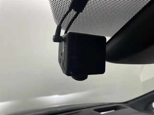 トヨタ ヴェルファイア ハイブリット Z プレミア 熊本県 2024(令6)年 1.9万km ブラック 禁煙車　/ワンオーナー　/純正１４インチディスプレイオーディオ　/HDMI/１２．１型フリップダウンモニター　/社外全方位ドライブレコーダー　/ビルトインETC2.0/両側パワースライドドア　/前席・2列目シートヒーター　/前席・2列目エアーシート　/前席パワーシート　/トヨタセーフティーセンス/・プリクラッシュセーフティ/・ロードサインアシスト/・フロントクロストラフィックアラート/・レーンディパーチャーアラート/・リヤクロストラフィックアラート/・レーダークルーズコントロール/横滑り防止/ブラインドスポットモニター/左右独立ガラスムーンルーフ/100V充電/置くだけ充電/ステアリングヒーター/パワーバックドア/ヘッドアップディスプレイ/デジタルインナーミラー/純正フロアマット/純正19インチAW/オートライト/オートマチックハイビーム/LEDヘッドライト/スマートキー/プッシュスタート/スペアキー1本/保証書/取扱説明書