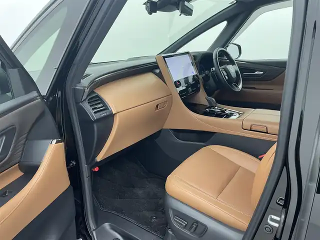 トヨタ ヴェルファイア ハイブリット Z プレミア 熊本県 2024(令6)年 1.9万km ブラック 禁煙車　/ワンオーナー　/純正１４インチディスプレイオーディオ　/HDMI/１２．１型フリップダウンモニター　/社外全方位ドライブレコーダー　/ビルトインETC2.0/両側パワースライドドア　/前席・2列目シートヒーター　/前席・2列目エアーシート　/前席パワーシート　/トヨタセーフティーセンス/・プリクラッシュセーフティ/・ロードサインアシスト/・フロントクロストラフィックアラート/・レーンディパーチャーアラート/・リヤクロストラフィックアラート/・レーダークルーズコントロール/横滑り防止/ブラインドスポットモニター/左右独立ガラスムーンルーフ/100V充電/置くだけ充電/ステアリングヒーター/パワーバックドア/ヘッドアップディスプレイ/デジタルインナーミラー/純正フロアマット/純正19インチAW/オートライト/オートマチックハイビーム/LEDヘッドライト/スマートキー/プッシュスタート/スペアキー1本/保証書/取扱説明書