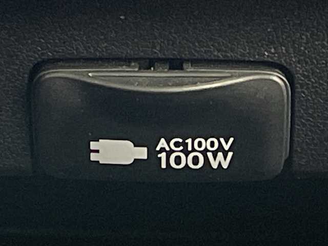 レクサス ＲＸ 200t 岐阜県 2017(平29)年 5.3万km ソニッククォーツ 純正SDナビ/フルセグ/BT/DVD/BD/USB/バックカメラ/ビルトインETC2.0/社外ドライブレコーダー/トヨタセーフティセンス/・レーダークルーズコントロール/・プリクラッシュセーフティ/・レーンキープアシスト/・オートマチックハイビーム/三眼LEDヘッドライト/フォグランプ/シーケンシャルウインカー/100V充電/MTモード付AT/パワーバックドア/トノカバー/ハーフレザーシート/本革ステアリング/アイドリングストップ/純正20インチAW/純正フロアマット/サイドバイザー/ターボ車