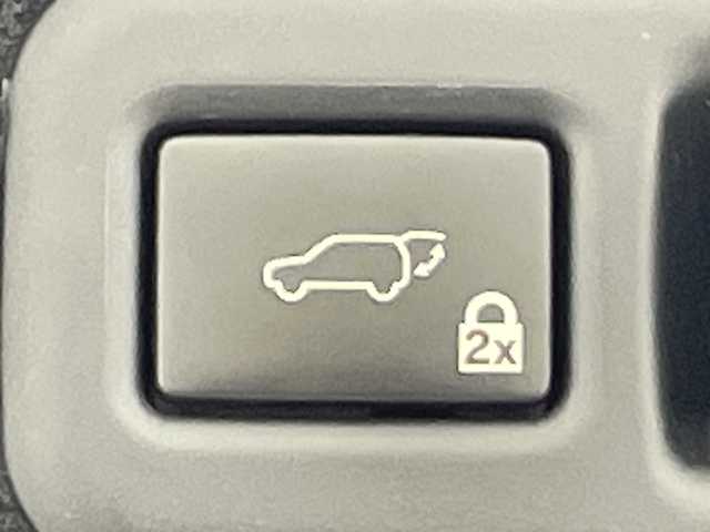 レクサス ＲＸ 200t 岐阜県 2017(平29)年 5.3万km ソニッククォーツ 純正SDナビ/フルセグ/BT/DVD/BD/USB/バックカメラ/ビルトインETC2.0/社外ドライブレコーダー/トヨタセーフティセンス/・レーダークルーズコントロール/・プリクラッシュセーフティ/・レーンキープアシスト/・オートマチックハイビーム/三眼LEDヘッドライト/フォグランプ/シーケンシャルウインカー/100V充電/MTモード付AT/パワーバックドア/トノカバー/ハーフレザーシート/本革ステアリング/アイドリングストップ/純正20インチAW/純正フロアマット/サイドバイザー/ターボ車