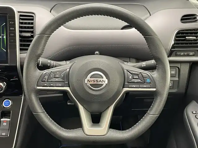 日産 セレナ e－パワー ハイウェイスター V 愛知県 2021(令3)年 4.1万km カシミヤグレージュ 純正１０型ナビ　全方位カメラ　禁煙　プロパイロット　デジタルインナーミラー　ＢＳＭ　ハンズフリー両側パワスラ　ＥＴＣ　衝突軽減　追従クルコン　ハンドル支援　ＬＥＤオートライト　コーナーセンサー　ドライブレコーダー　エマージェンシーブレーキ　純正OP16インチアルミ　電動パーキングブレーキ　オートホールド　ナビ連動純正ドラレコ