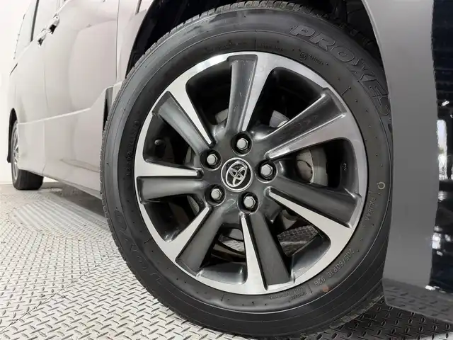 トヨタ ヴォクシー ZS 煌Ⅲ 大阪府 2020(令2)年 1.5万km ブラック 純正10incナビTV バックカメラ フリップダウンモニター ハーフレザー クルーズコントロール 衝突軽減ブレーキ レーンアシスト オートハイビーム 両側パワースライドドア クリアランスソナー ドライブレコーダー ETC