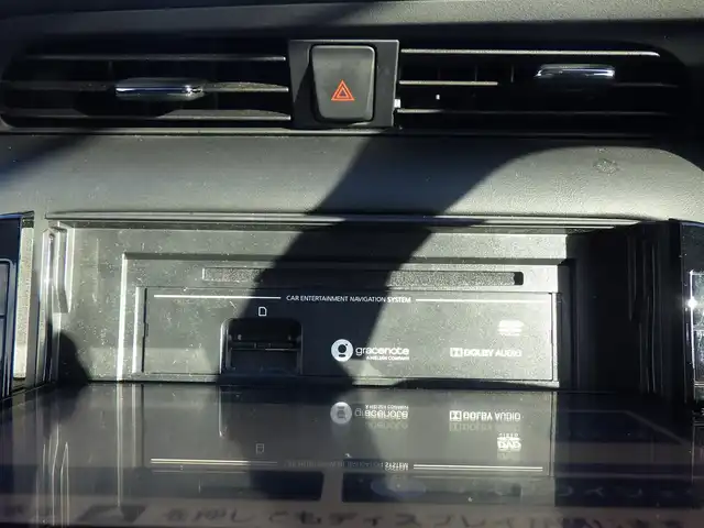 日産 キックス X 千葉県 2020(令2)年 4.4万km ブリリアントホワイトパール エマージェンシーブレーキ/プロパイロット/インテリジェントクルーズコントロール/インテリジェントルームミラー/純正SDナビ/地デジTV/【DVD/CD再生機能】/アラウンドビューモニター/ドライブレコーダー/ハーフレザーシート/革巻きステアリング/ステアリングスイッチ/ETC/LEDヘッドライト/フォグライト/ウインカーミラー/コーナーセンサー/純正17インチアルミホイル/サイド/カーテンエアバッグ/インテリジェントキー