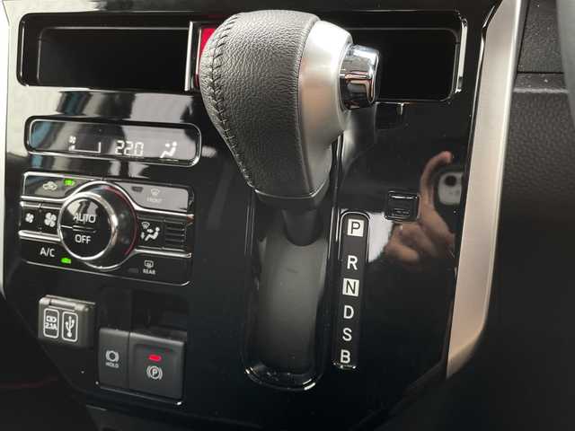 トヨタ ルーミー カスタムG 千葉県 2020(令2)年 2.1万km ターコイズブルーマイカメタリック 純正9インチディスプレイオーディオ/(フルセグTV/BT/FM/AM)/ドライブレコーダー前後/衝突被害軽減システム/バックカメラ/追従式クルーズコントロール/両側パワースライドドア/横滑り防止装置/ビルトインETC/アイドリングストップ/LEDヘッドライト/フォグランプ/オートライト/ウィンカーミラー/電動格納ミラー/純正14インチAW/シートリフター/ブレーキホールド/電子制御パーキング/プッシュスタート/スマートキー/フロアマット/スペアキー/取扱説明書