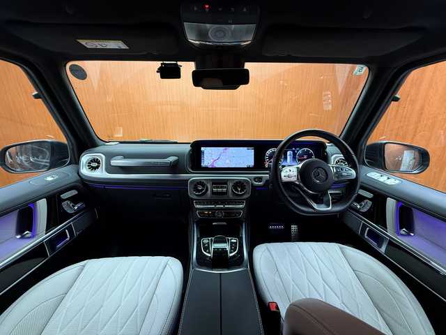 メルセデス・ベンツ ゲレンデヴァーゲン Ｇ４００ｄ AMGライン 千葉県 2024(令6)年 1.5万km グレー ラグジュアリーパッケージ/AMGライン/Gmanufakturプログラムプラス/スライディングガラスルーフ/アダプティブダンピングシステム/ナッパレザープラチナホワイト/シートベンチレーション/Burmesterプレミアムサウンド/アンビエントライト/360°カメラ/ETC/ドライブレコーダー