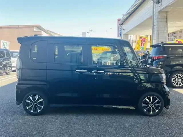 ホンダ Ｎ ＢＯＸ カスタム G L ホンダセンシング 大分県 2018(平30)年 3.8万km クリスタルブラックパール 〇社外メモリーナビ（AVIC-RZ802）/　CD/DVD/MSV/BT/フルセグ/〇バックカメラ/〇ETC/〇ホンダセンシング/〇ACC/〇LKA/〇横滑り防止/〇純正LEDヘッドライト/〇純正フォグランプ/〇片側パワースライドドア/〇ECONモード/〇フロアマット/〇ドアバイザー/〇プライバシーガラス/〇保証書/〇スペアキー/〇スマートキー/〇エンジンプッシュスタート