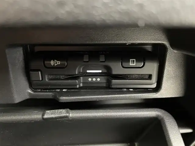 日産 セレナ e－パワー ハイウェイスター V 富山県 2020(令2)年 5.8万km ブリリアントホワイトパール 純正7型ナビ【MJ320D-W】/(AM/FM/CD/DVD/AUX/SD/BT)/フルセグTV/アラウンドビューモニター/両側パワースライドドア（ハンズフリー付き）/衝突被害軽減ブレーキ/クルーズコントロール/オートLEDヘッドライト/コーナーセンサー前後/ブラインドスポットモニター/ドライブレコーダー/ETC/スマートキー×２/プッシュスタート/ドアバイザー/純正15インチAW/取扱説明書