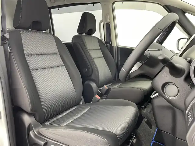 日産 セレナ e－パワー ハイウェイスター V 富山県 2020(令2)年 5.8万km ブリリアントホワイトパール 純正7型ナビ【MJ320D-W】/(AM/FM/CD/DVD/AUX/SD/BT)/フルセグTV/アラウンドビューモニター/両側パワースライドドア（ハンズフリー付き）/衝突被害軽減ブレーキ/クルーズコントロール/オートLEDヘッドライト/コーナーセンサー前後/ブラインドスポットモニター/ドライブレコーダー/ETC/スマートキー×２/プッシュスタート/ドアバイザー/純正15インチAW/取扱説明書