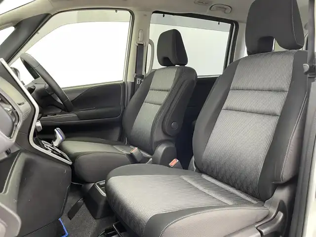 日産 セレナ e－パワー ハイウェイスター V 富山県 2020(令2)年 5.8万km ブリリアントホワイトパール 純正7型ナビ【MJ320D-W】/(AM/FM/CD/DVD/AUX/SD/BT)/フルセグTV/アラウンドビューモニター/両側パワースライドドア（ハンズフリー付き）/衝突被害軽減ブレーキ/クルーズコントロール/オートLEDヘッドライト/コーナーセンサー前後/ブラインドスポットモニター/ドライブレコーダー/ETC/スマートキー×２/プッシュスタート/ドアバイザー/純正15インチAW/取扱説明書