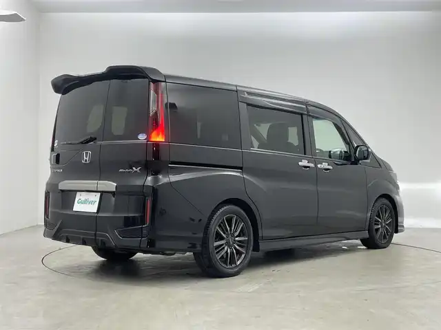 ホンダ ステップワゴン モデューロX ホンダセンシング 埼玉県 2019(平31)年 5.2万km プレミアムスパークルブラックパール 純正９インチナビ　バックカメラ　ＥＴＣ　ホンダセンシング　アダプティブクルーズコントロール　パドルシフト　両側パワースライドドア　純正アルミホイール　スマートキー　ＬＥＤヘッドライト　地デジフルセグ